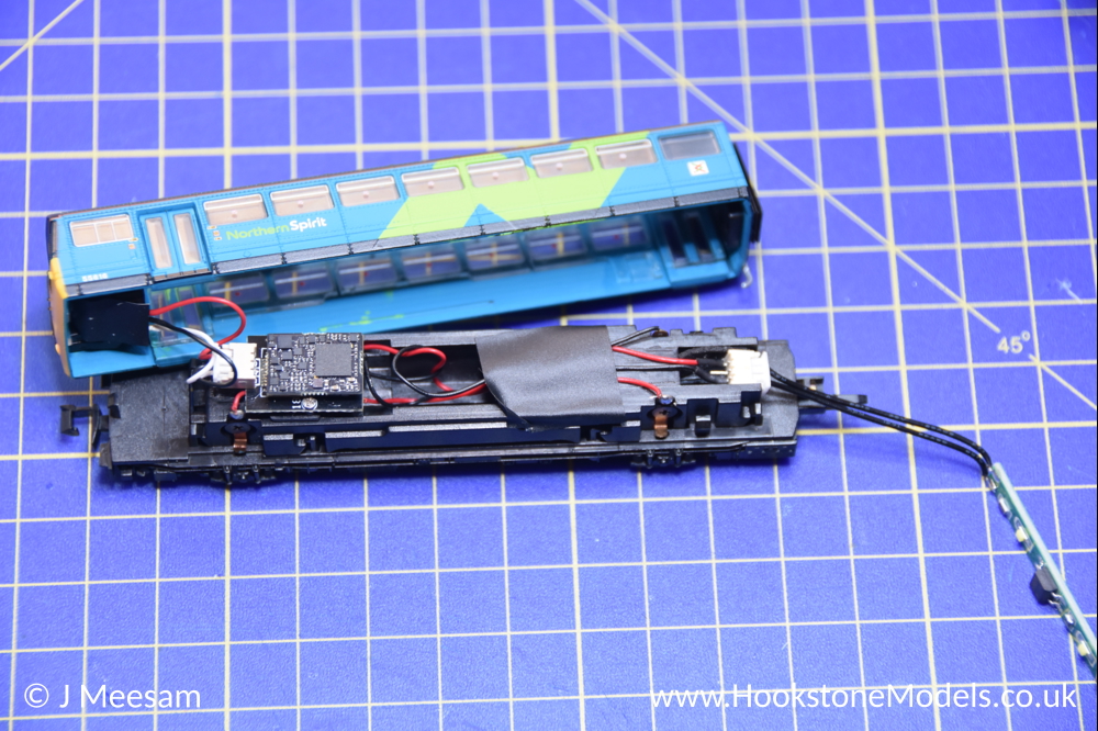 Dapol Class 142 lightbar installation