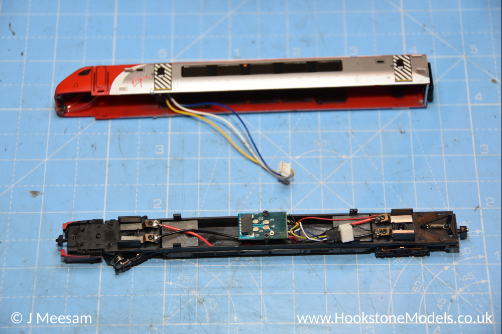 Convert Dapol Class 221 Super Voyager to DCC Sound