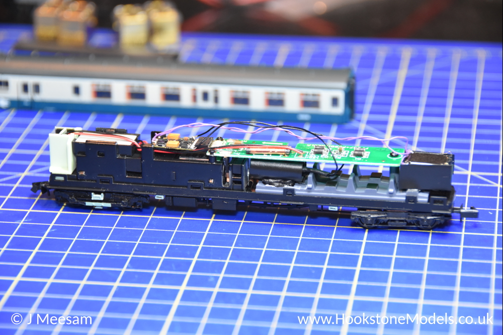 Convert Graham Farish Class 411 4CEP to DCC Sound