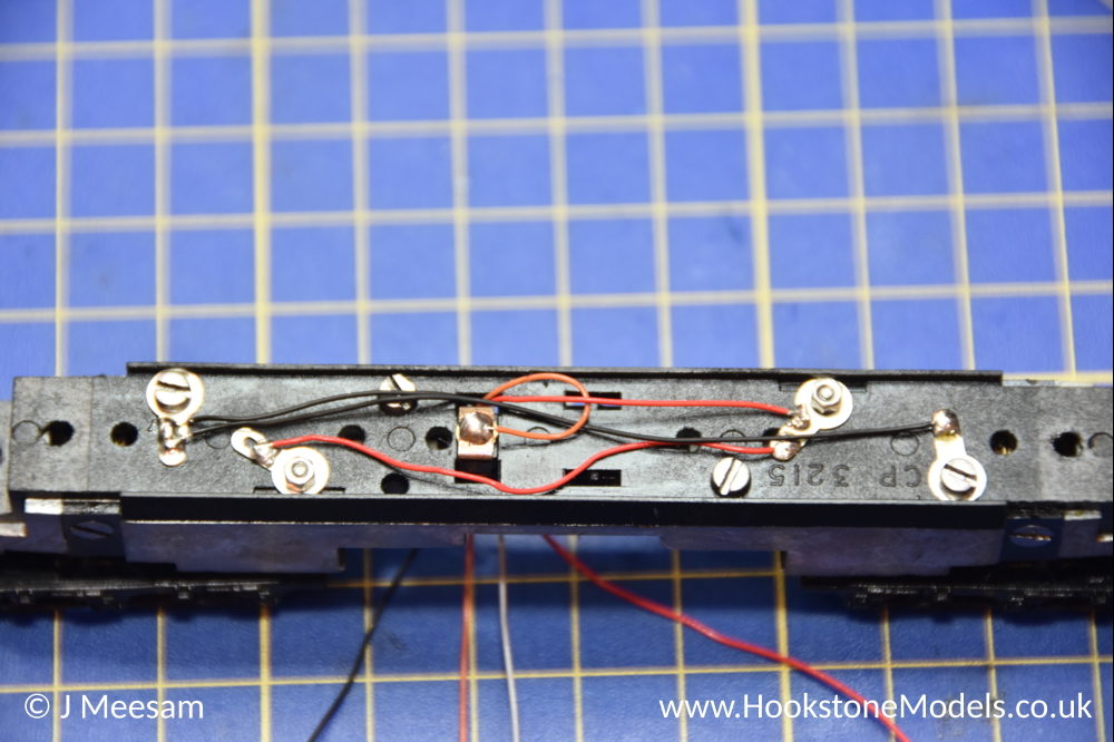 Convert Graham Farish Class 55 Deltic Poole chassis to DCC