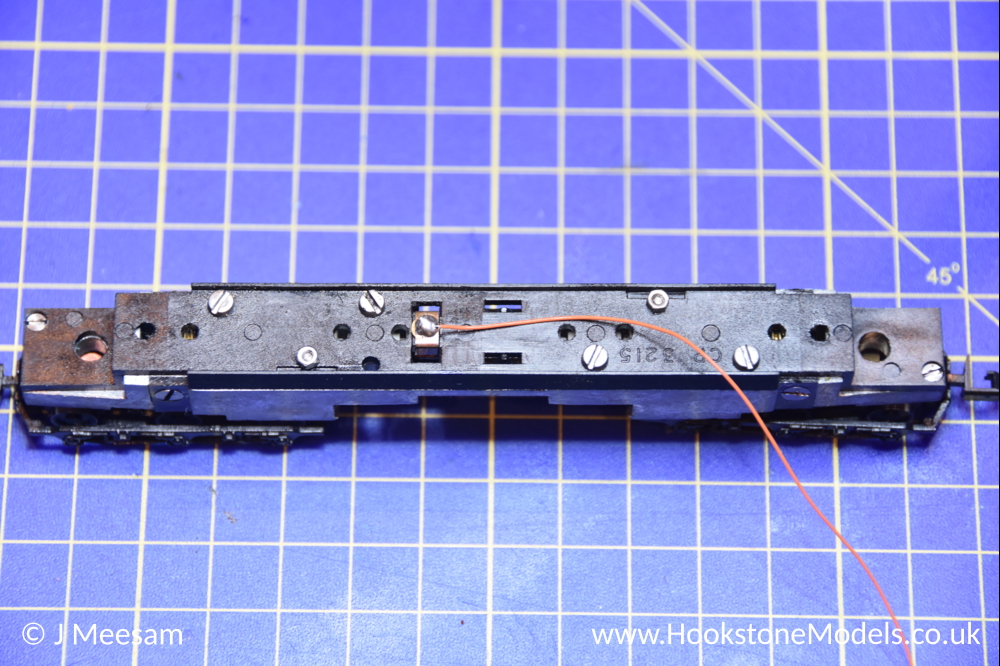 Convert Graham Farish Class 55 Deltic Poole chassis to DCC