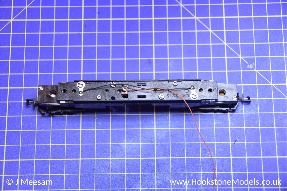 Convert Graham Farish Class 55 Deltic Poole chassis to DCC