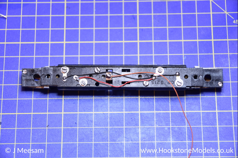 Convert Graham Farish Class 55 Deltic Poole chassis to DCC