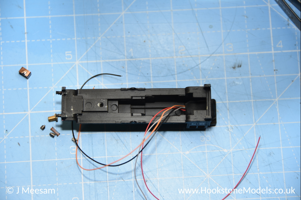 Convert Graham Farish Class 8F to DCC