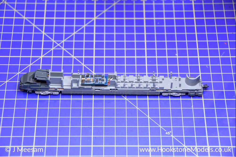 Convert Kato Class 800 first class driving car to DCC Sound