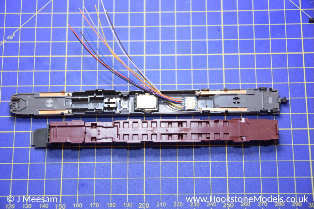 Convert Kato Class 800 standard class driving car to DCC Sound