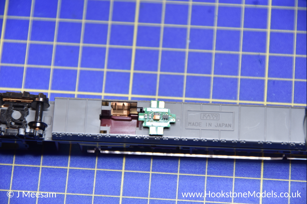 Install Kato Class 800 FL12 light function DCC decoder