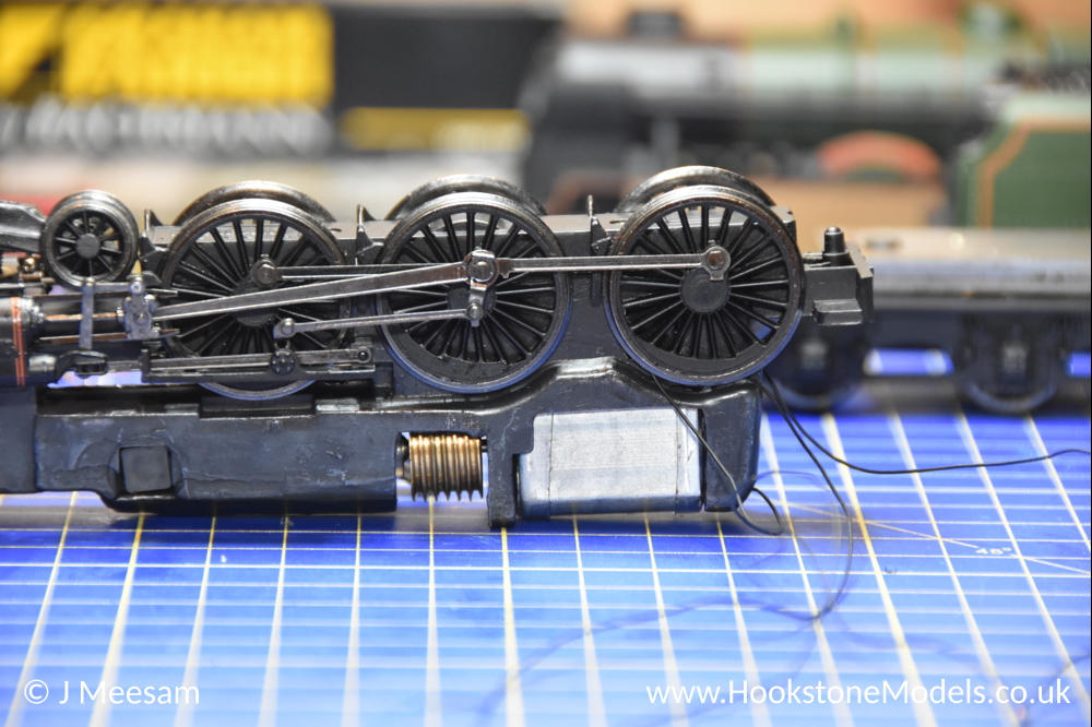 Convert Bachmann OO Gauge split chassis steam loco to DCC sound