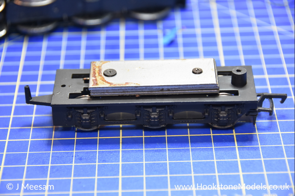 Convert Bachmann OO Gauge split chassis steam loco to DCC sound