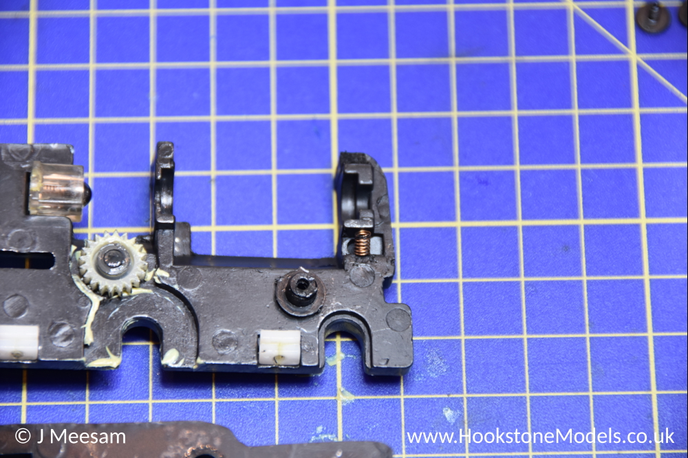 Convert Bachmann OO Gauge split chassis steam loco to DCC sound